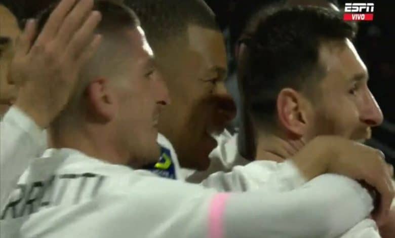 أهداف مباراة باريس سان جيرمان وكليرمون فوت اليوم .. الشوط الأول (2-1) الهدفين صناعة ميسي